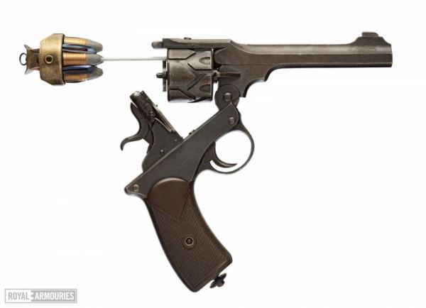 Зигзаг неудачи: автоматический револьвер «Веблей-Фосбери» и иные с ним